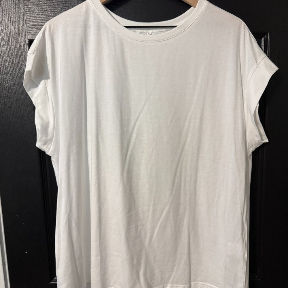 Womens Simple White Short sleeve Tee Extra Large